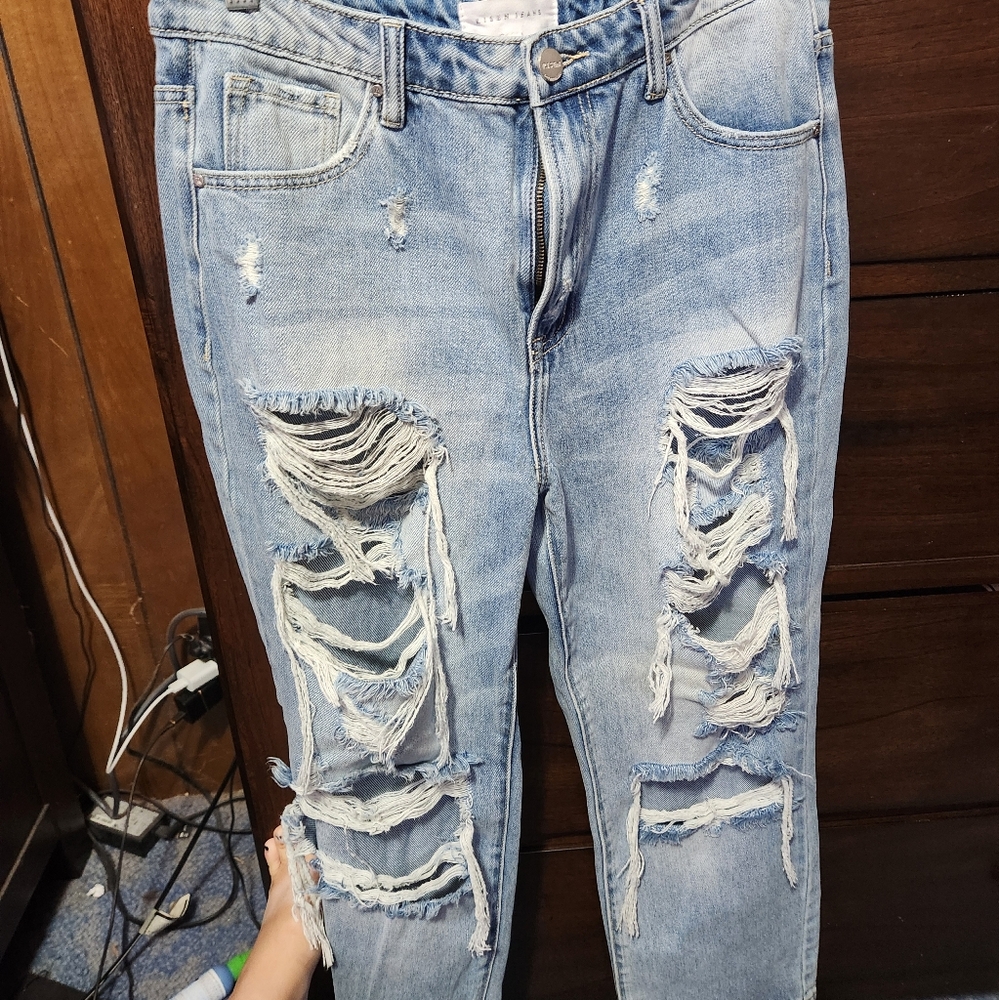 Risen High Rise Jeans
